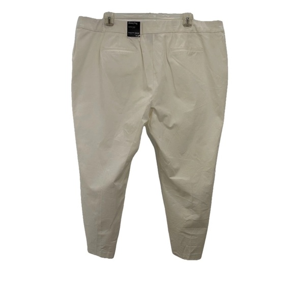 NWT Alfani Plus Size 24W White Ankle Pants Comfort Waist Skinny Leg Cotton Blend - Picture 2 of 9